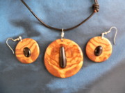 Eric Kempson - Olive wood necklace and earring set